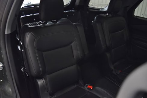 Used 2022 Ford Explorer XLT w/ Equipment Group 202A image 49