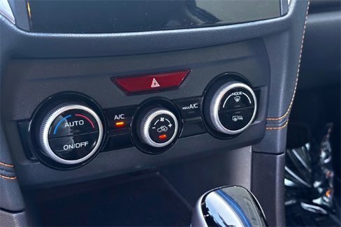 Used 2023 Subaru Crosstrek 2.0i Premium image 18