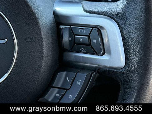 Used 2017 Ford Mustang Coupe image 22