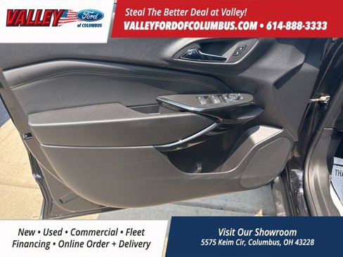 Used 2024 Chevrolet Trax LT w/ LT Convenience Package image 12