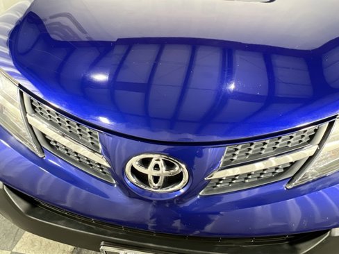 Used 2015 Toyota RAV4 Limited image 10