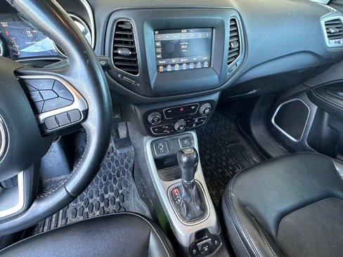 Used 2018 Jeep Compass Latitude w/ Popular Equipment Group image 20