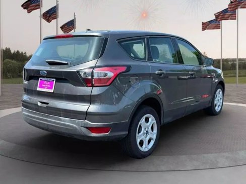 Used 2017 Ford Escape S image 5