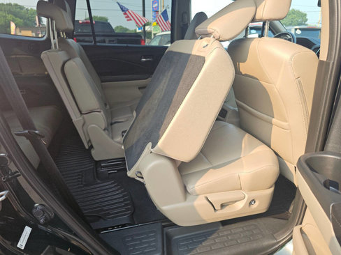 Used 2016 Honda Pilot Touring image 36