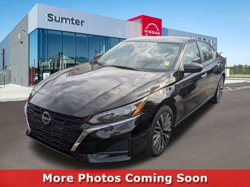 Certified 2024 Nissan Altima 2.5 SV image 1