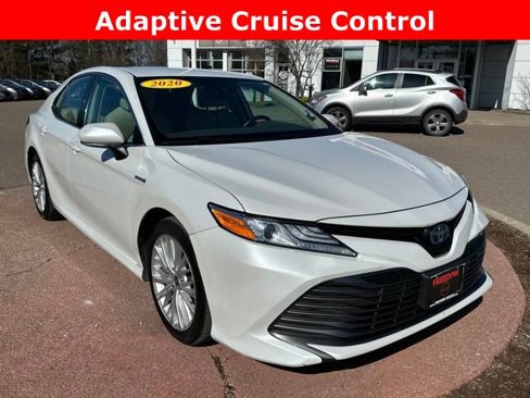 Used 2020 Toyota Camry XLE image 7