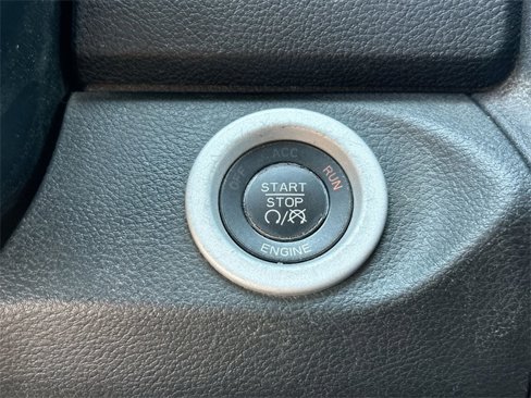 Used 2014 RAM 1500 Sport w/ Comfort Group image 17