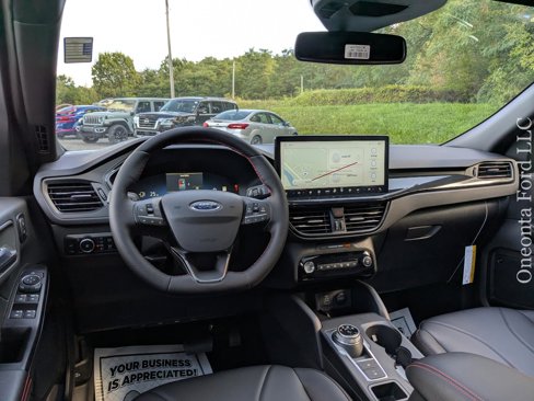 New 2025 Ford Escape ST-Line Elite image 16