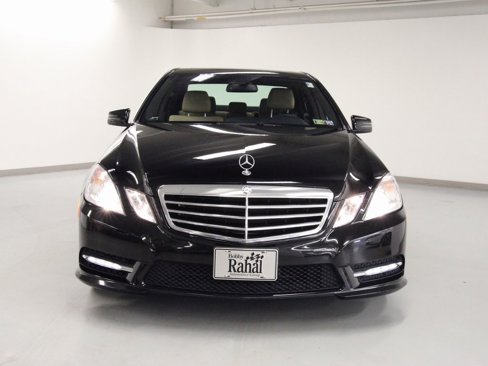 Used 2013 Mercedes-Benz E 350 4MATIC Sedan image 3