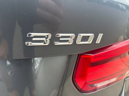 Used 2018 BMW 330i xDrive Sedan w/ M Sport Package image 12
