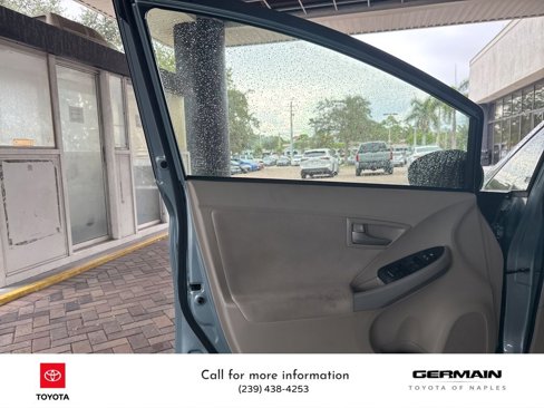 Certified 2015 Toyota Prius Three image 12