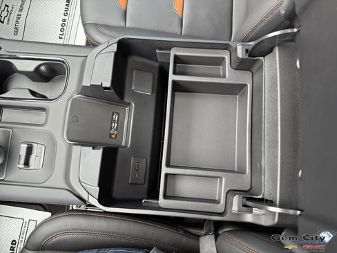 New 2025 GMC Sierra 1500 AT4 w/ AT4 Premium Package image 22