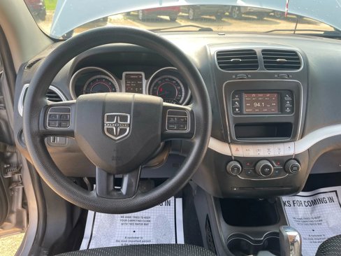 Used 2015 Dodge Journey SXT w/ Flexible Seating Group image 10