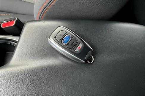Used 2021 Subaru Crosstrek 2.0i Premium w/ Moonroof Package image 10