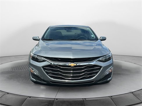 Used 2024 Chevrolet Malibu LT image 2