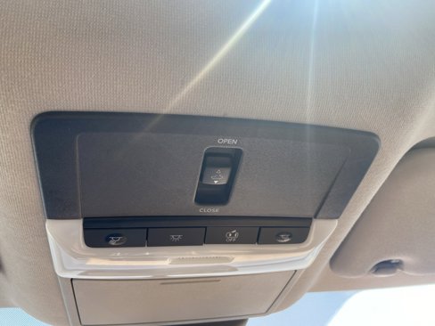 Used 2021 Nissan Sentra SV w/ SV Premium Package image 22