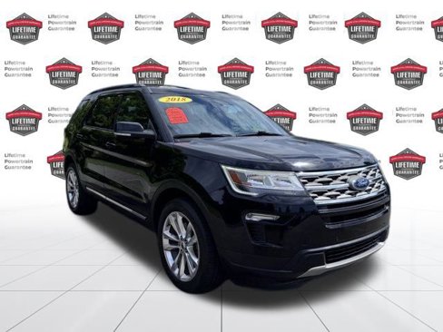 Used 2018 Ford Explorer XLT w/ Equipment Group 202A image 9