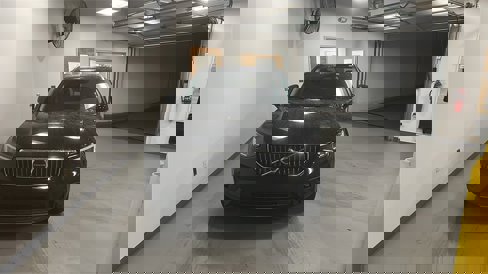 Certified 2025 Volvo XC40 B5 Plus image 1
