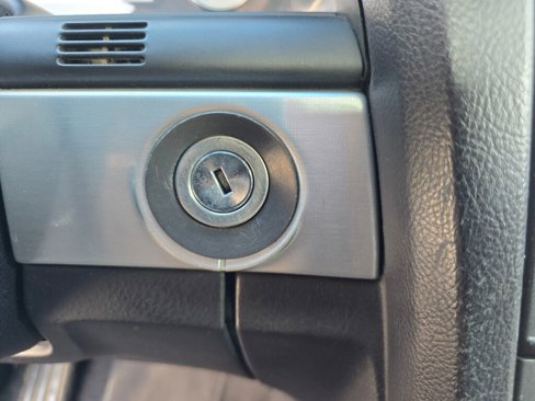 Used 2003 Ford Thunderbird image 28