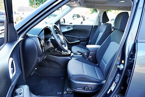 Used 2023 Kia Soul EX image 13
