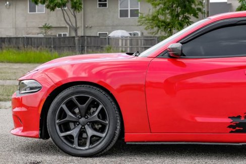 Used 2019 Dodge Charger SXT image 15