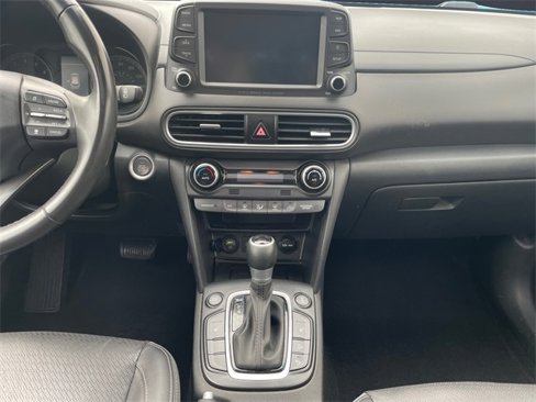 Used 2021 Hyundai Kona Ultimate image 11