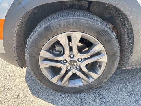 Certified 2023 Kia Seltos S w/ Navigation Package image 2