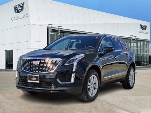 New 2025 Cadillac XT5 Luxury image 2