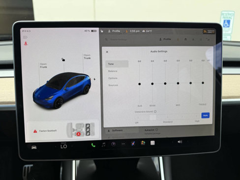 Used 2020 Tesla Model Y Long Range image 31