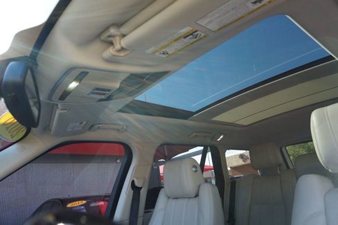 Used 2014 Land Rover Range Rover HSE image 24