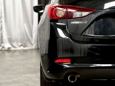 Used 2017 MAZDA MAZDA3 Touring image 14