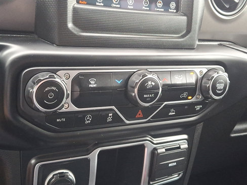 Certified 2022 Jeep Wrangler Unlimited Sport image 16