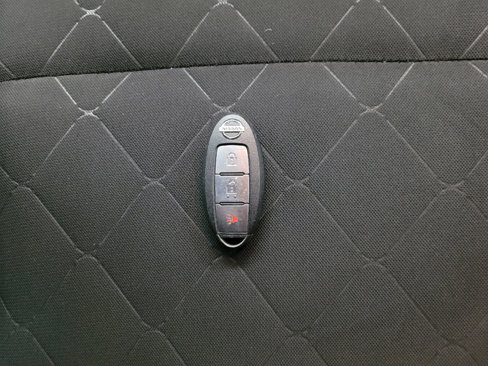 Used 2019 Nissan Kicks S image 32