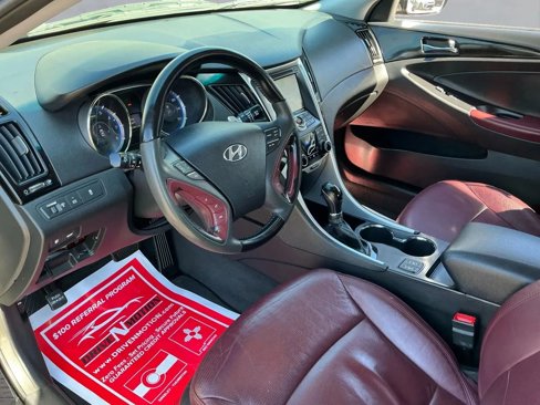 Used 2013 Hyundai Sonata Limited w/ Premium Pkg image 13