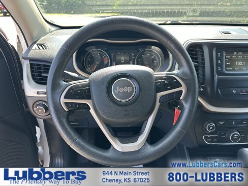 Used 2018 Jeep Cherokee Latitude w/ Mobile Office Group image 13