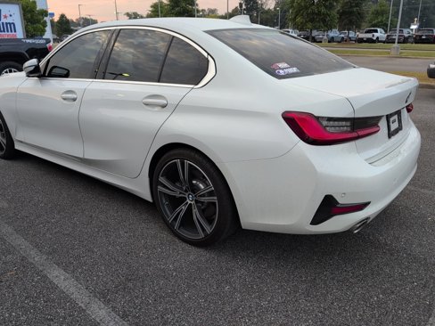 Used 2021 BMW 330i Sedan w/ Convenience Package image 4
