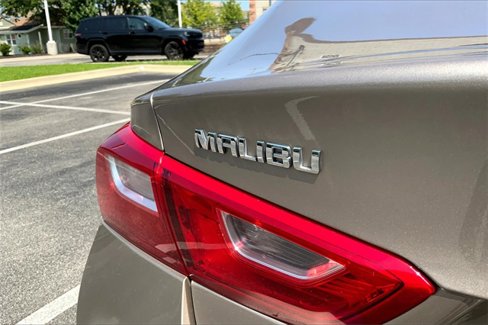 Used 2023 Chevrolet Malibu LS image 28