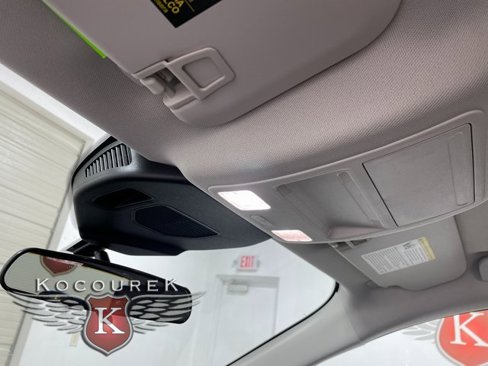 Used 2022 Ford Escape SE w/ Cold Weather Package image 18