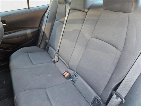 Used 2021 Toyota Corolla LE image 15