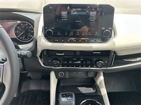 Certified 2023 Nissan Rogue SL image 16