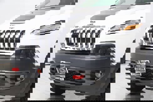 Used 2016 Jeep Cherokee Trailhawk w/ Leather Interior Group image 50