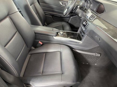 Used 2014 Mercedes-Benz E 350 4MATIC Sedan image 10