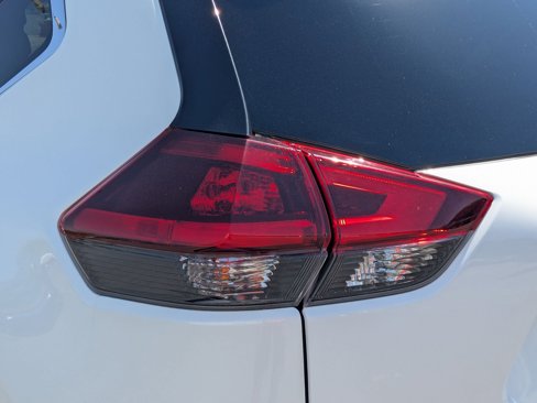 Used 2019 Nissan Rogue SL image 13
