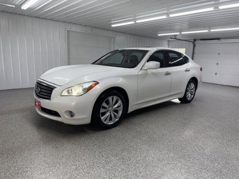 Used 2011 INFINITI M56 x w/ Deluxe Touring Pkg image 3