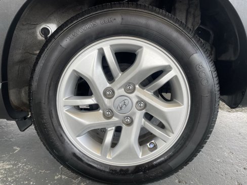 Used 2020 Hyundai Venue SE image 48