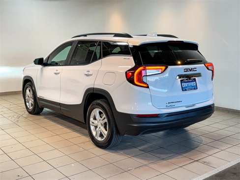 Certified 2022 GMC Terrain SLE w/ Driver Convenience Package image 9