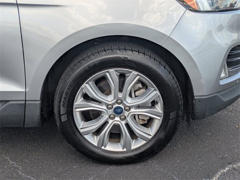 Used 2022 Ford Edge Titanium image 11