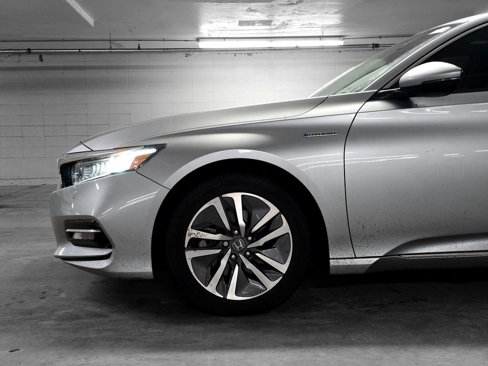 Certified 2018 Honda Accord Touring image 15