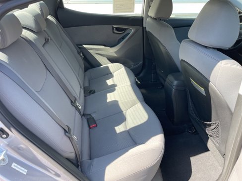 Used 2013 Hyundai Elantra GLS w/ Preferred Pkg image 8
