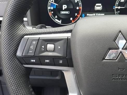 Used 2023 Mitsubishi Outlander SEL image 64